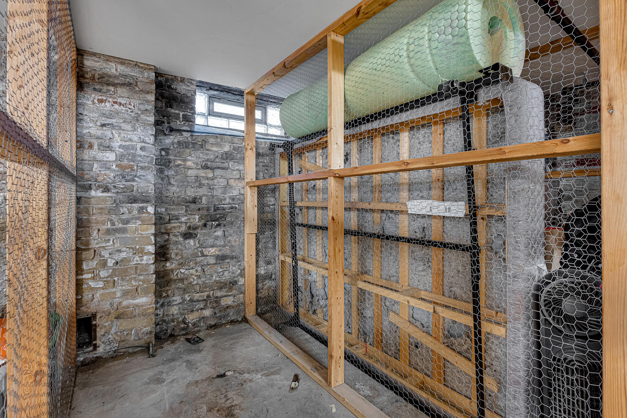 1017 South 2nd Street, Unit 405 Milwaukee, WI 53204 - Photo 18 of 31 Storage Unit 405