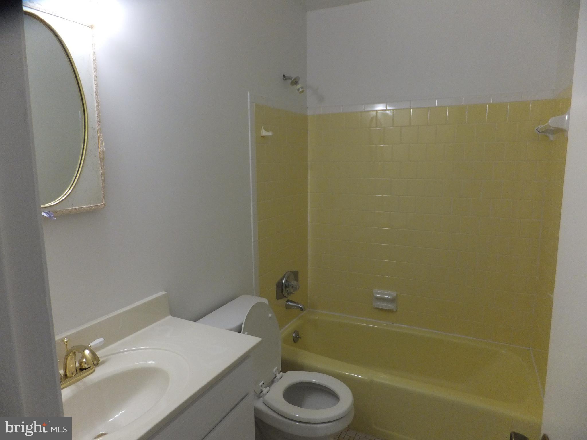 16205 Jerald Road Laurel, MD 20707 - Photo 30 of 47 FULL MAIN BATHROOM w SHOWER /TUB COMBO