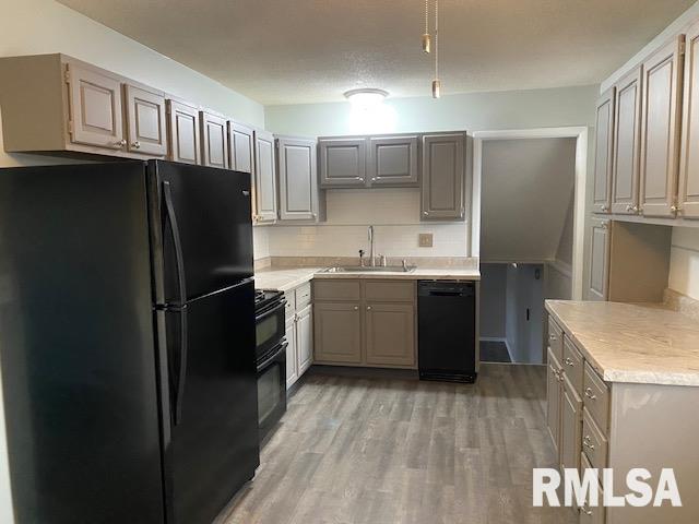 5824 Hillandale Road Davenport, IA 52806 - Photo 6 of 16