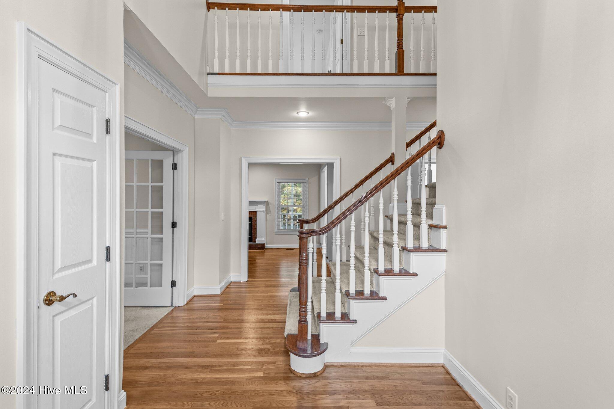 102 Creekview Road New Bern, NC 28562 - Photo 13 of 56 foyer