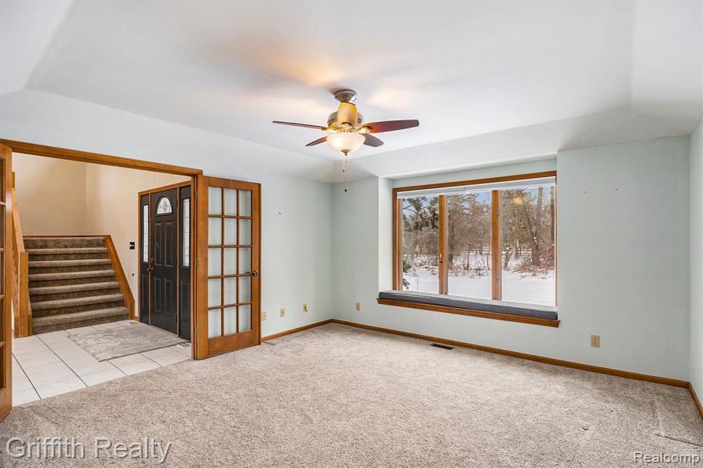 8070 Sheraton Park Road Fenton, MI 48430 - Photo 4 of 48