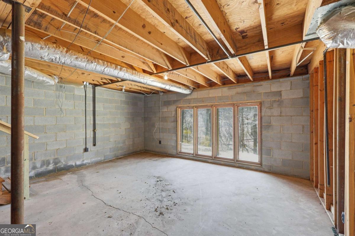 508 Providence Road Statham, GA 30666 - Photo 32 of 39 a view of an empty room