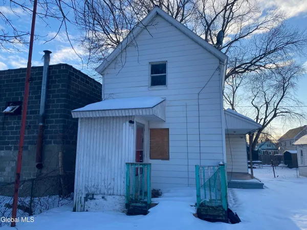 $79,900 | 1324 8th Avenue, Schenectady, NY 12303