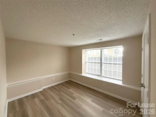 $1,295 | 1610 Arlyn Circle, Unit D, Charlotte, NC 28213