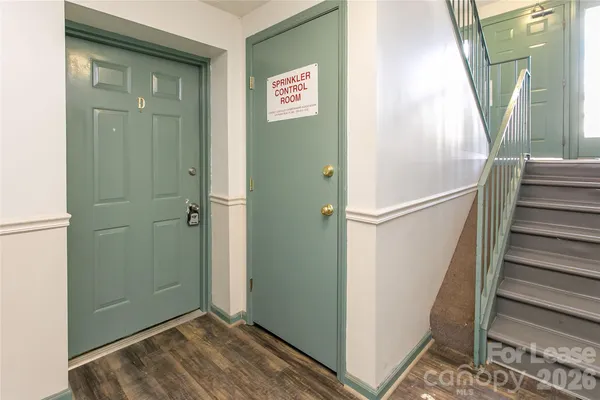 $1,295 | 1610 Arlyn Circle, Unit D, Charlotte, NC 28213