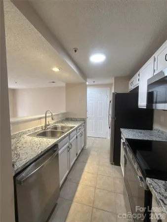 $1,295 | 1610 Arlyn Circle, Unit D, Charlotte, NC 28213