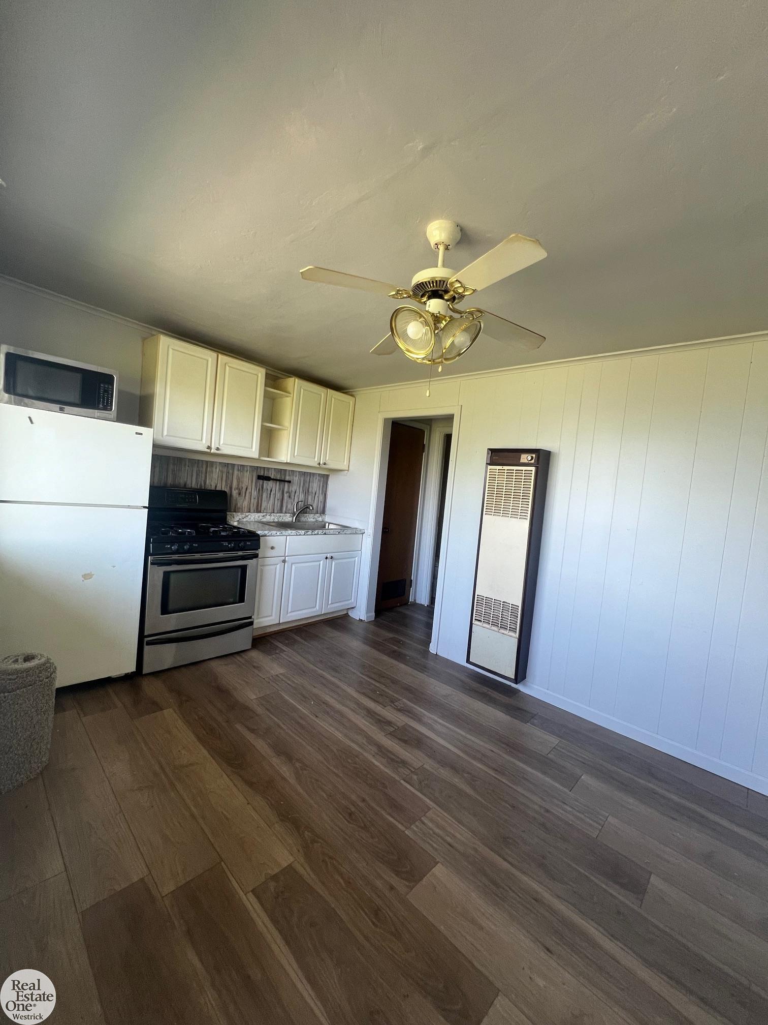 9237 North River Road, Unit 3 Algonac, MI 48001 - Photo 2 of 22