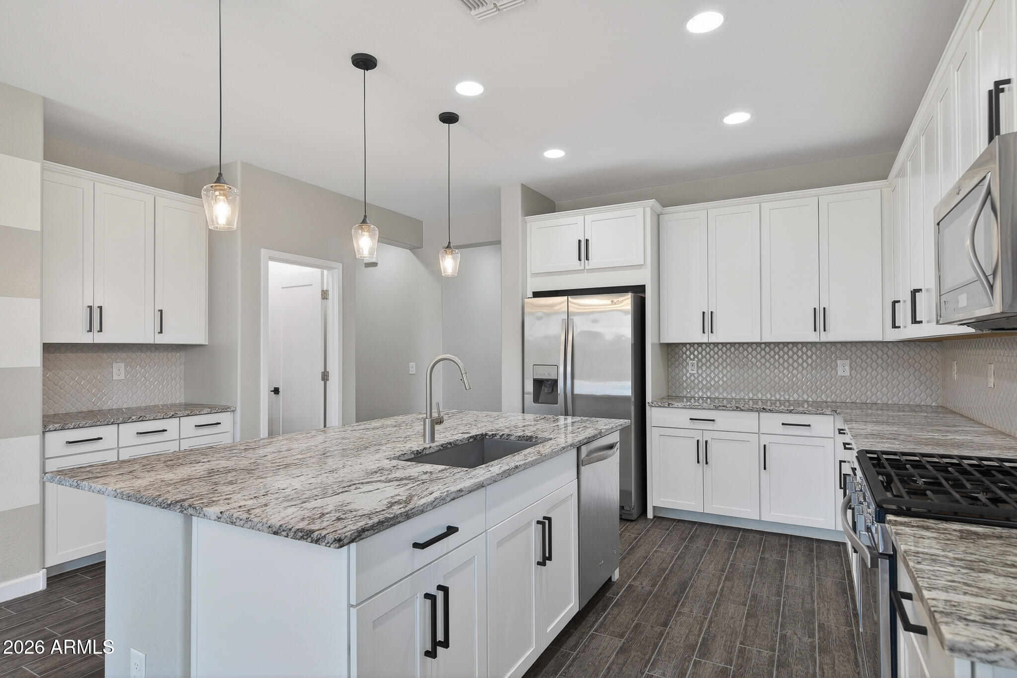 14363 West Charter Oak Road Surprise, AZ 85379 - Photo 7 of 33 11) KITCHEN