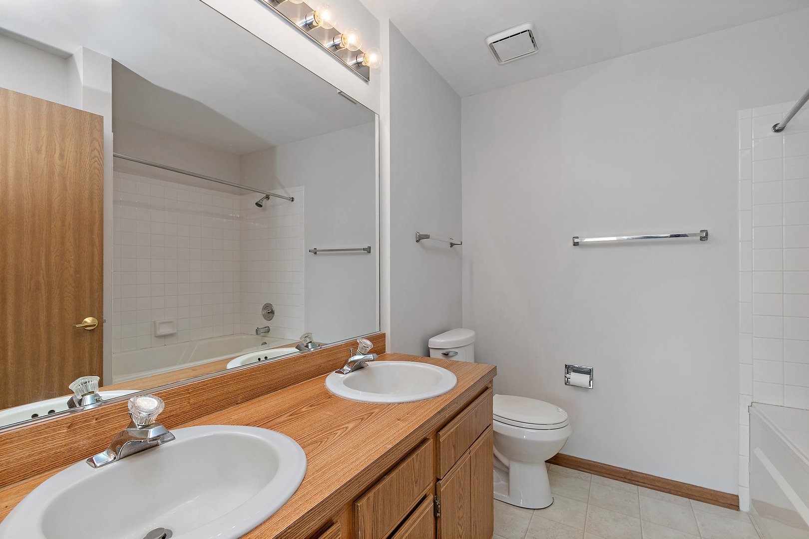 2140 Peach Tree Lane Algonquin, IL 60102 - Photo 14 of 16 a bathroom with a granite countertop sink toilet and a mirror