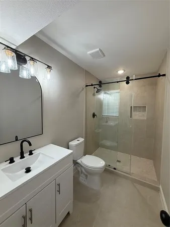 $2,875 | 6308 Longhorn Trail, Lake Worth, TX 76135