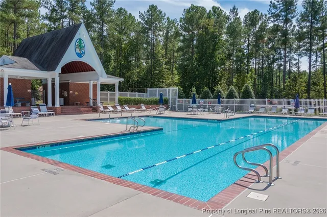 $1,485 | 321 Gallery Drive, Unit 203, Spring Lake, NC 28390