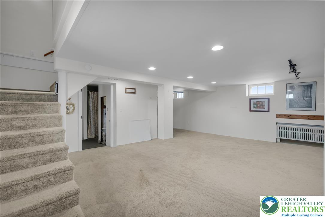 443 North 3rd Street Emmaus, PA 18049 - Photo 17 of 20