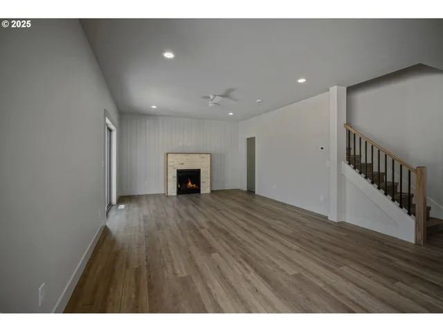 $609,900 | 7532 Lennox Lane Northeast, Keizer, OR 97303