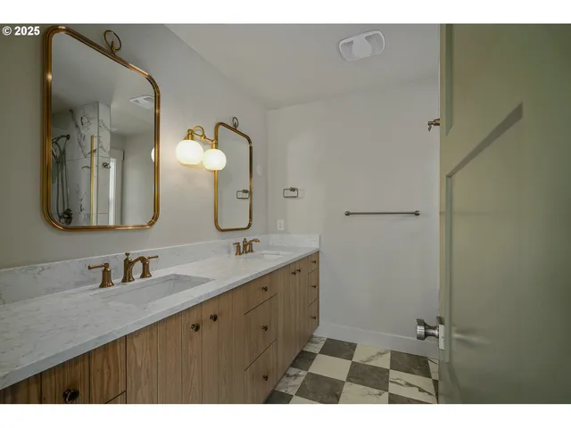 $609,900 | 7532 Lennox Lane Northeast, Keizer, OR 97303