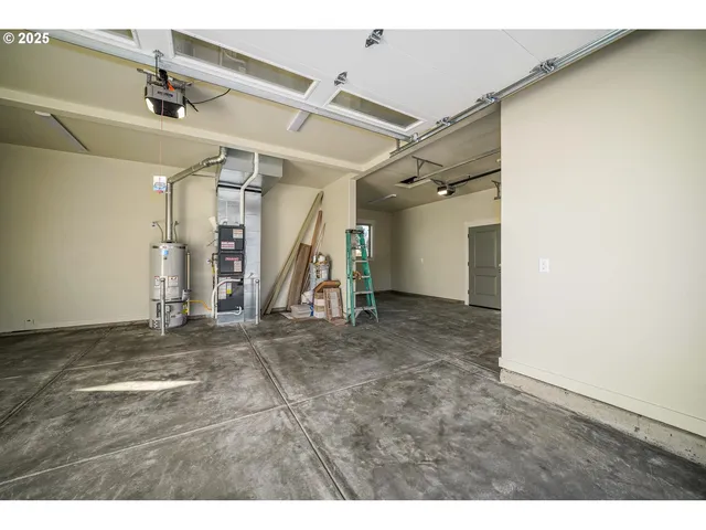 $609,900 | 7532 Lennox Lane Northeast, Keizer, OR 97303