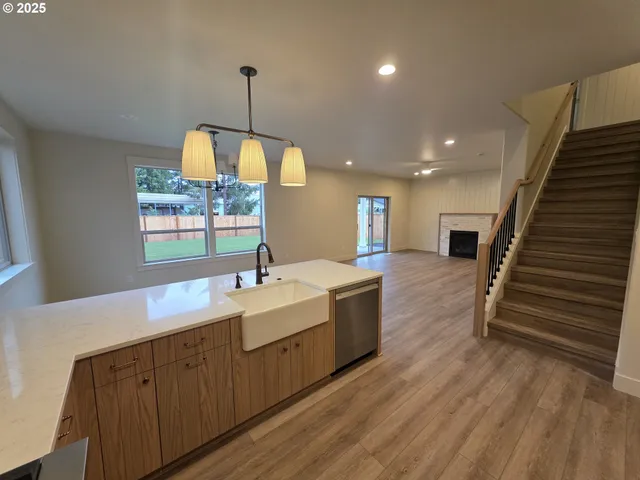 $609,900 | 7532 Lennox Lane Northeast, Keizer, OR 97303