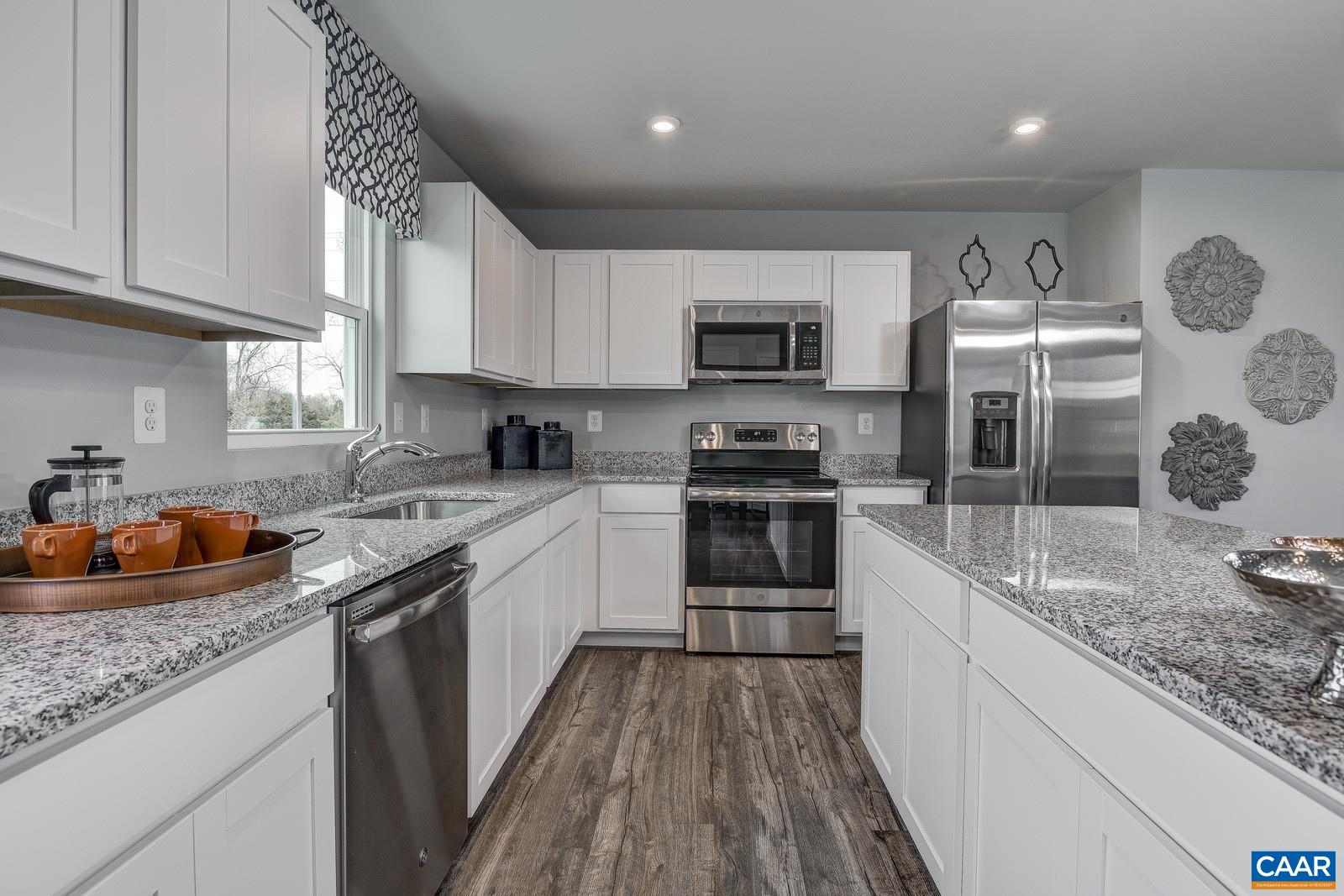 136 White Birch Road Waynesboro, VA 22980 - Photo 7 of 20 Gallery Image 7
