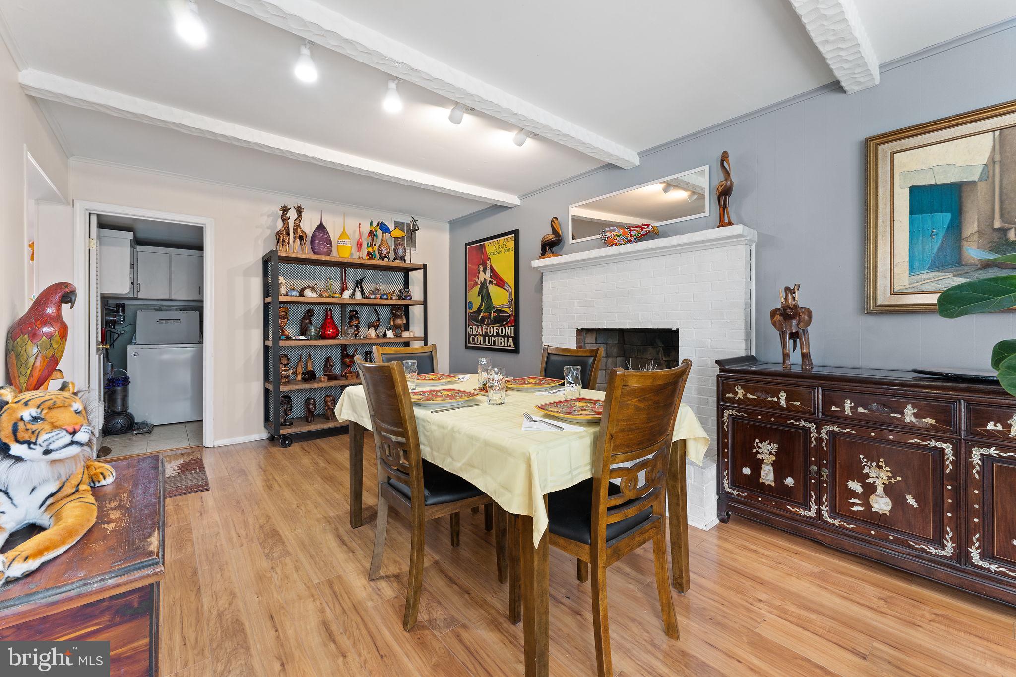 8661 Weir Street Manassas, VA 20110 - Photo 10 of 56 Dining Room