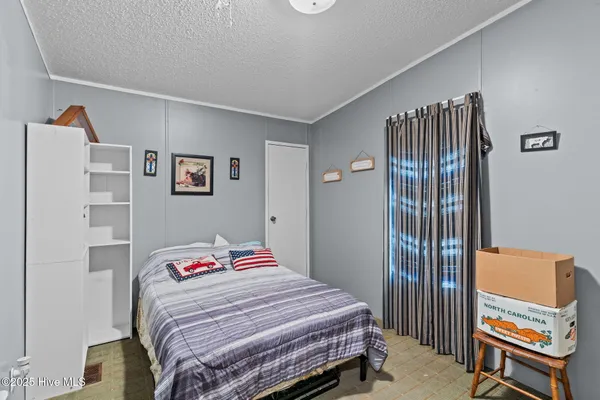 $1,100,000 | 217 Trotters Lane, Currie, NC 28435