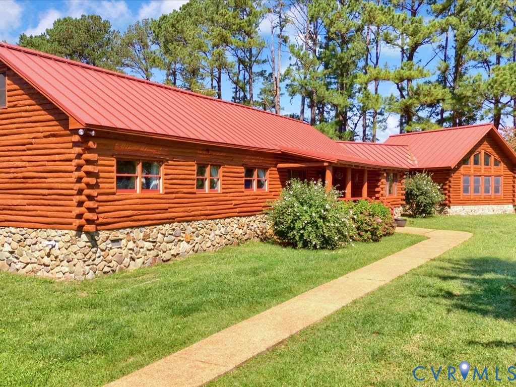 12309 Pinhook Road Rockville, VA 23146 - Photo 18 of 50 Charming log home with a stone foundation and stan