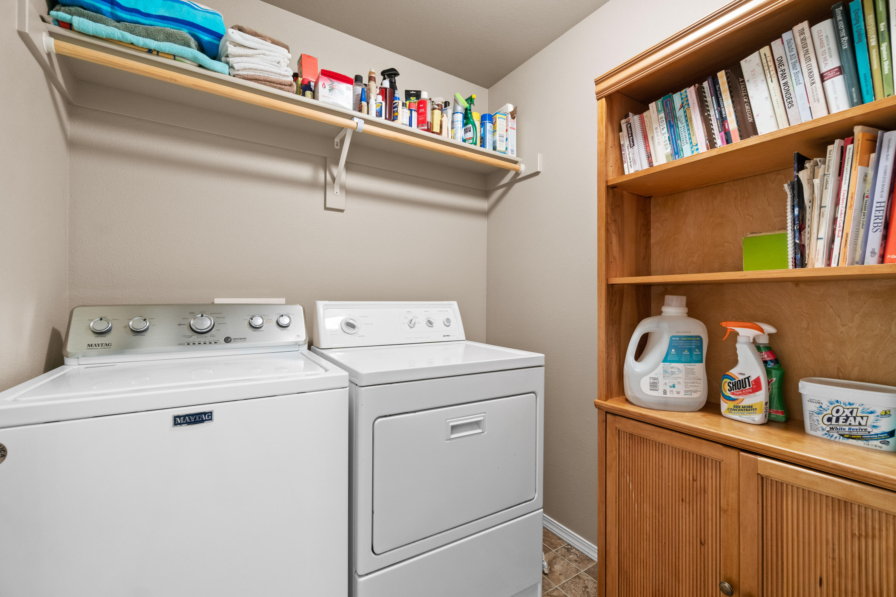 452 North Village Meadows Road Sisters, OR 97759 - Photo 20 of 27 DSC04364