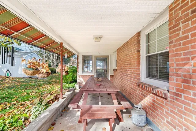 $320,000 | 186 Hubbell Avenue, Waterbury, CT 06708