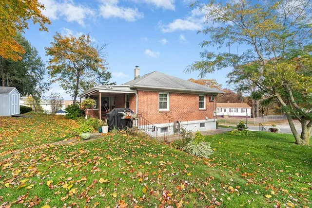 $320,000 | 186 Hubbell Avenue, Waterbury, CT 06708