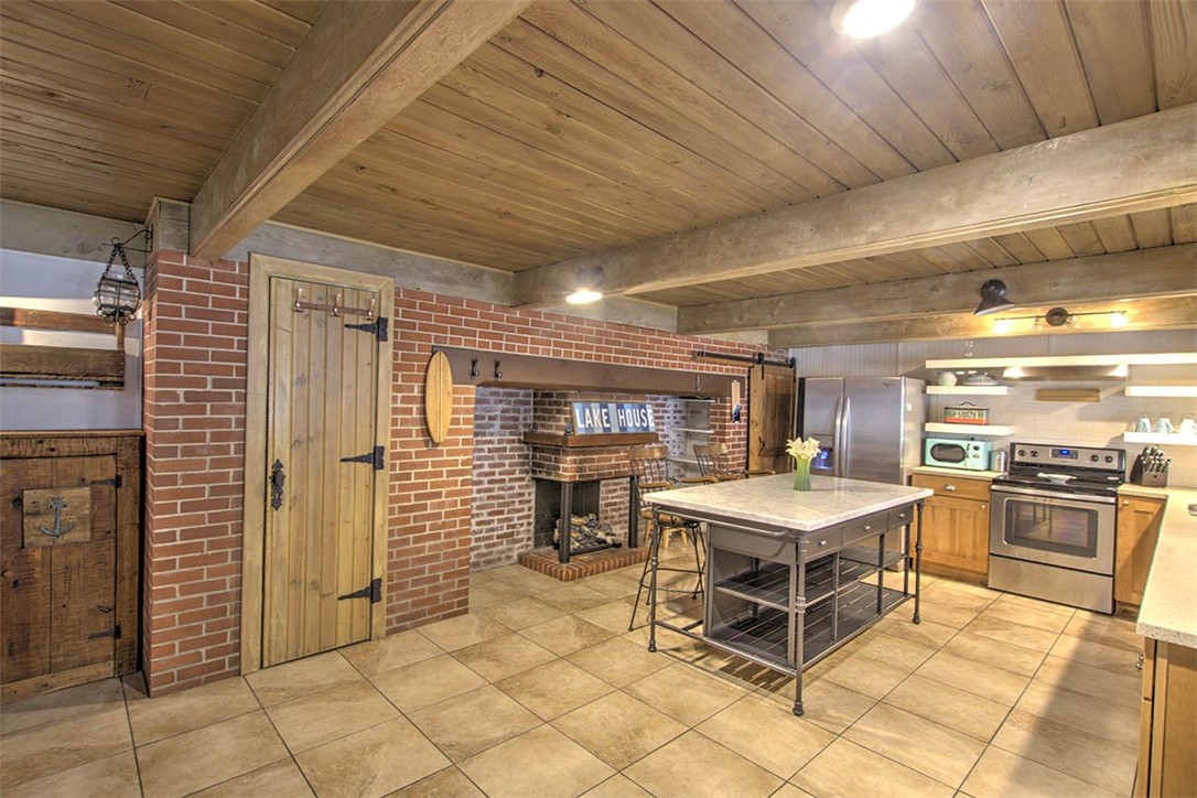 464 Lakeview Avenue Decatur, IL 62521 - Photo 8 of 27