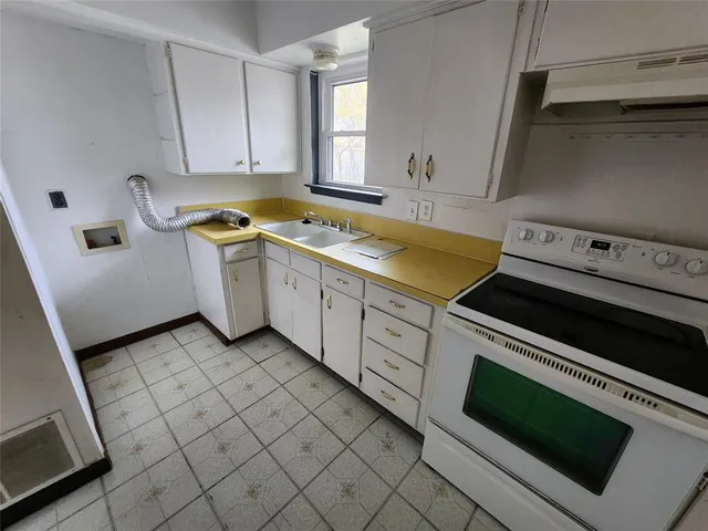 $2,000 | 843 Harbor Drive, Lewisville, TX 75057