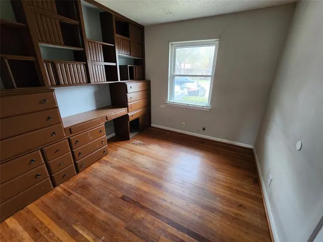 $2,000 | 843 Harbor Drive, Lewisville, TX 75057