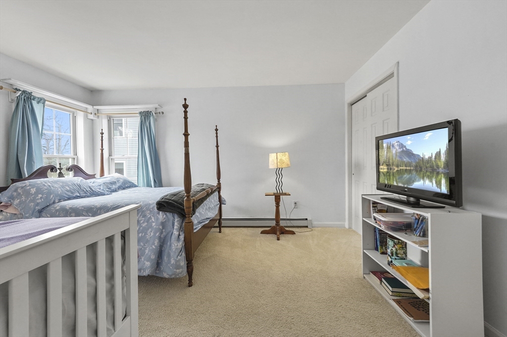 25 Black Point Road Webster, MA 01570 - Photo 24 of 32 Gallery Image 24