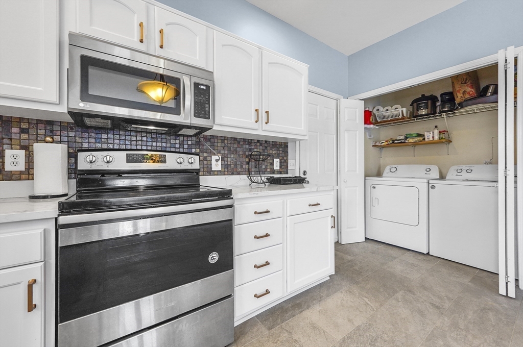 25 Black Point Road Webster, MA 01570 - Photo 7 of 32 Gallery Image 7