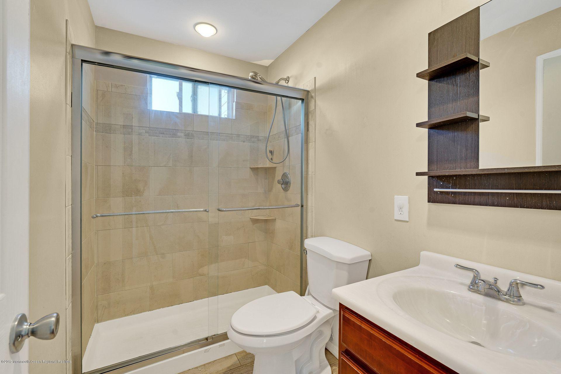 219 Riviera Drive Brick, NJ 08724 - Photo 14 of 28 First Floor Full Bath 1