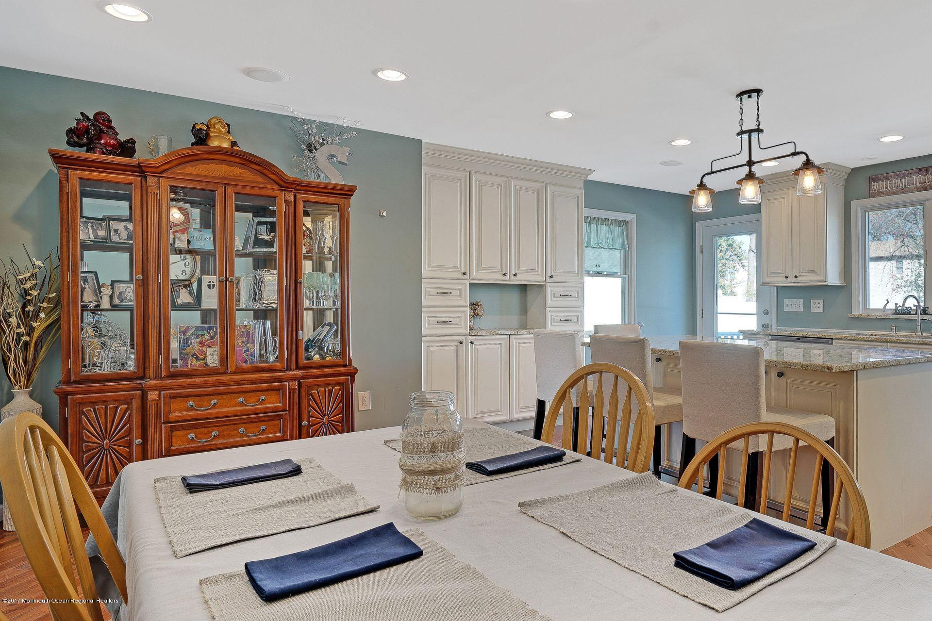 219 Riviera Drive Brick, NJ 08724 - Photo 8 of 28 Dining Kitchen Windows