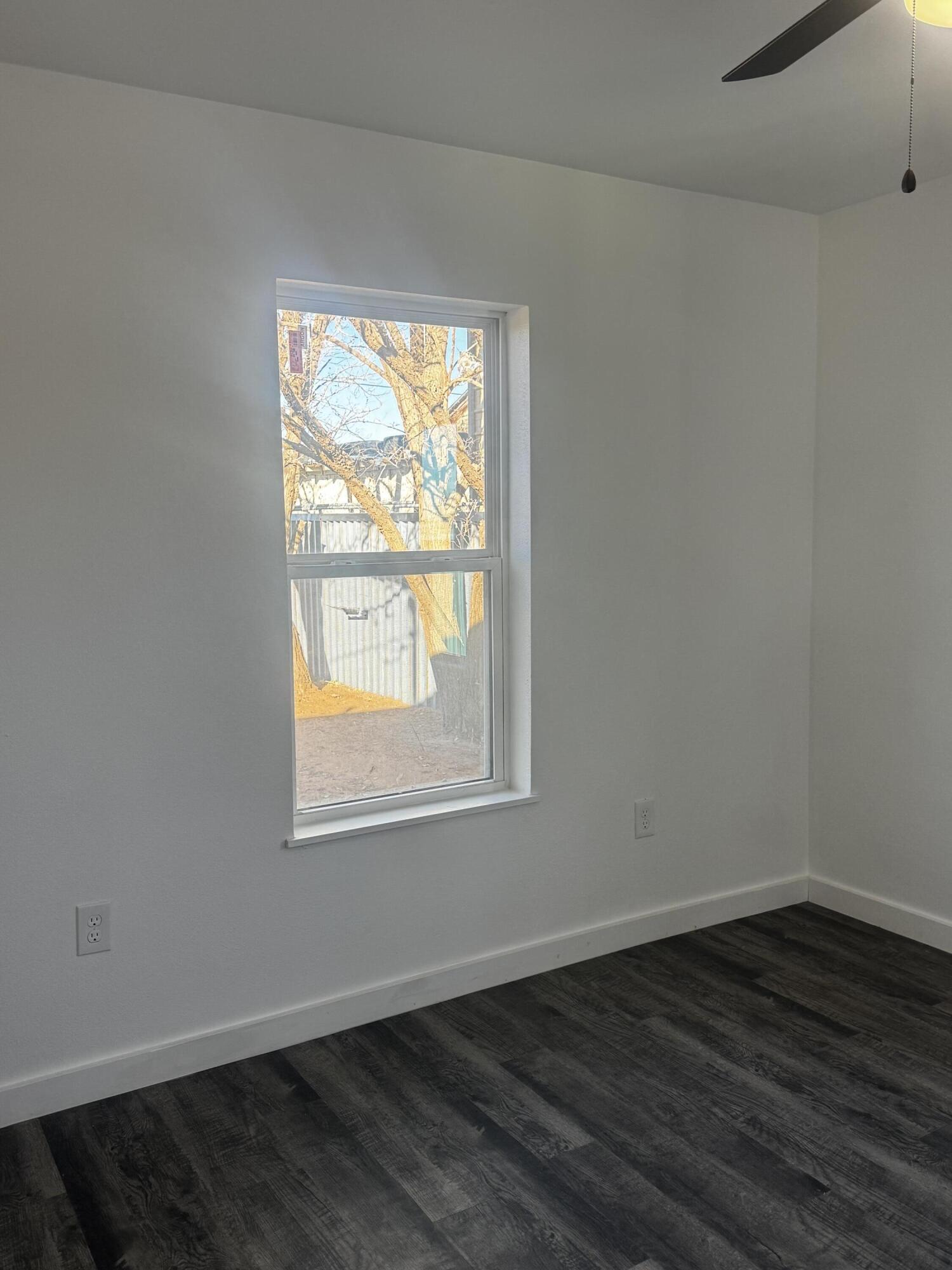 1603 9th Street Levelland, TX 79336 - Photo 4 of 11 IMG_3365