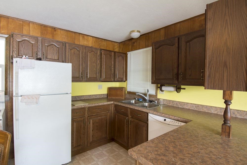 5638 South Lime Lake Road Cedar, MI 49621 - Photo 13 of 19 1788129-12.JPG