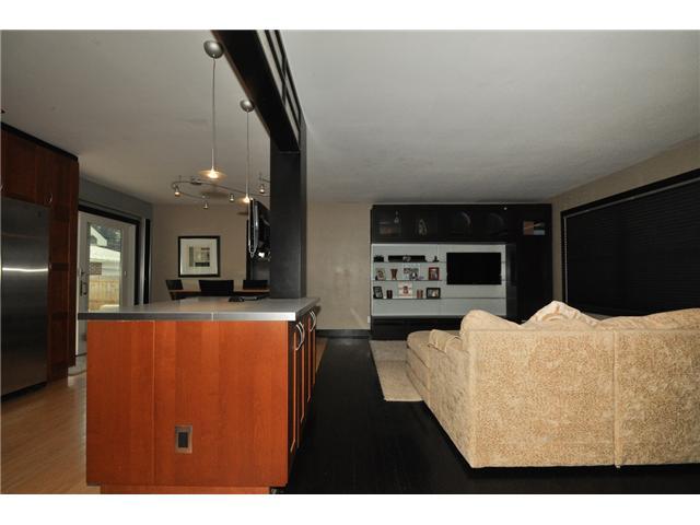 1995 Zollinger Road Columbus, OH 43221 - Photo 3 of 18 Gallery Image 3