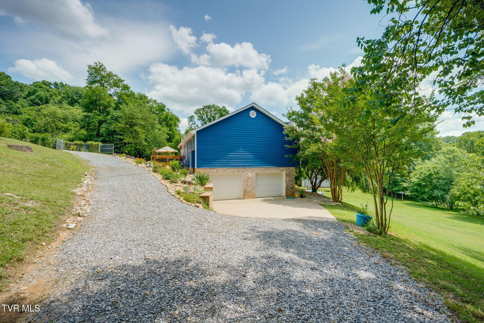 2937 Forest View Road Kingsport, TN 37660 - Photo 34 of 52 033