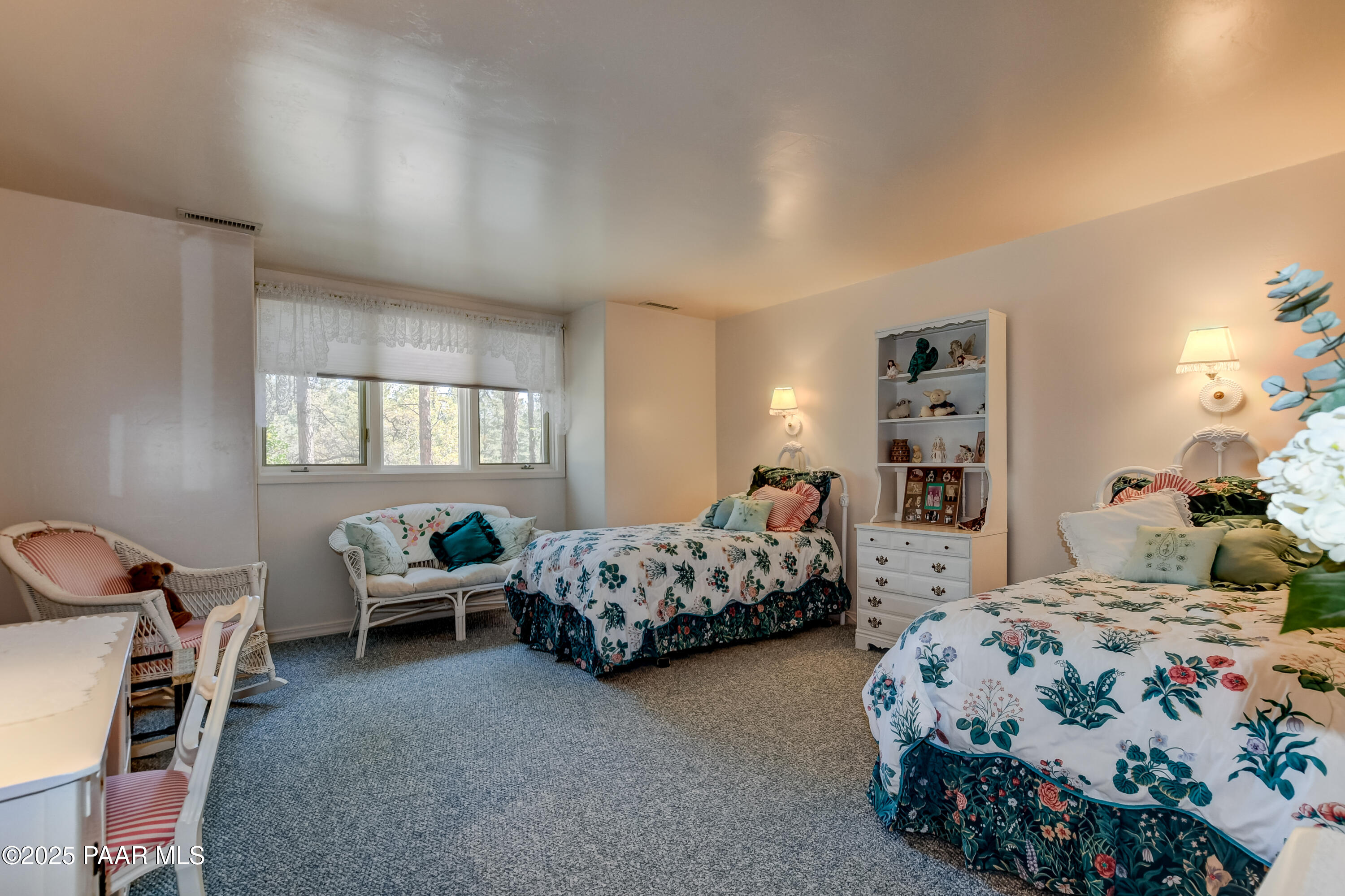 1900 Coyote Road Prescott, AZ 86303 - Photo 24 of 49 Guest Bedroom 3