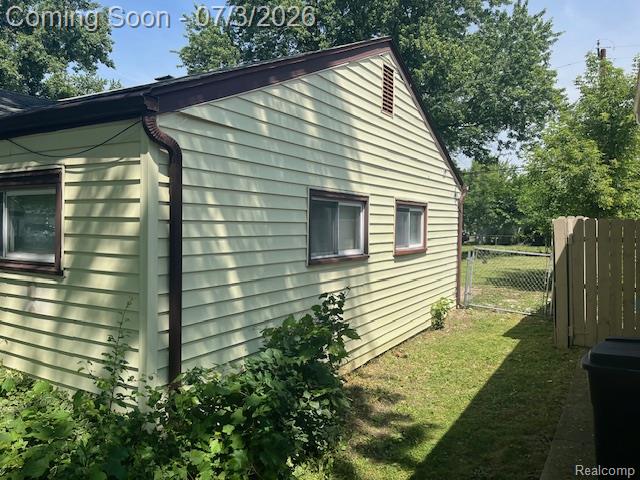 451 3rd Avenue Pontiac, MI 48340 - Photo 4 of 26