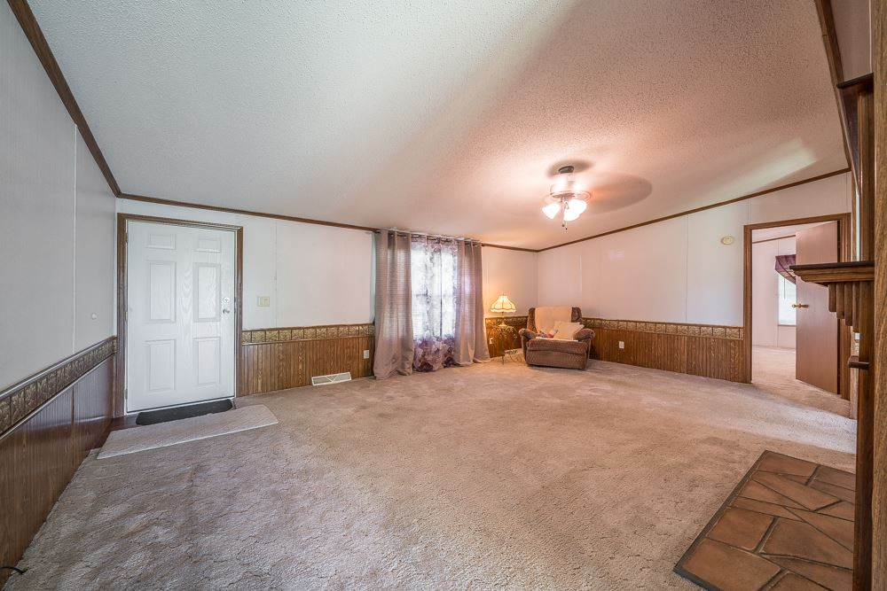 410 Reeves Road Dry Ridge, KY 41035 - Photo 6 of 33