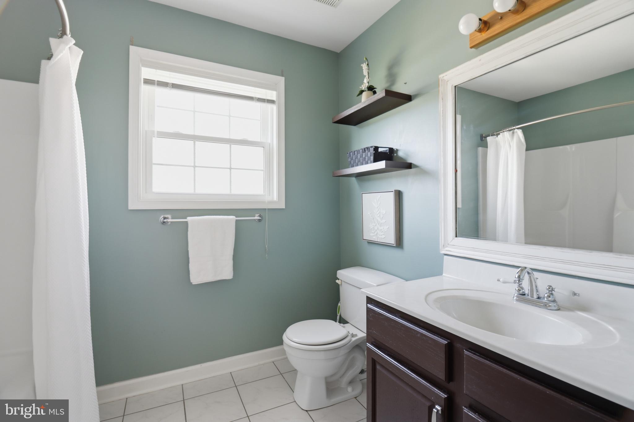 472 Haystack Drive Newark, DE 19711 - Photo 36 of 51 Hall Bath