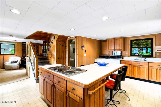 $599,000 | 9 Chippewa Loop, Horicon, NY 12815