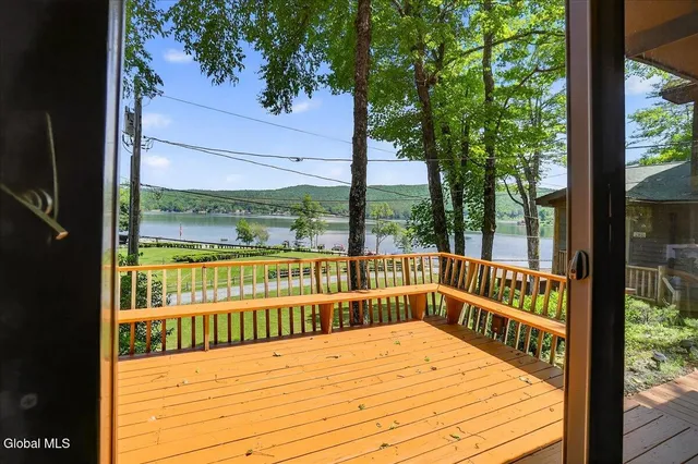 $599,000 | 9 Chippewa Loop, Horicon, NY 12815