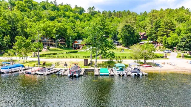 $599,000 | 9 Chippewa Loop, Horicon, NY 12815