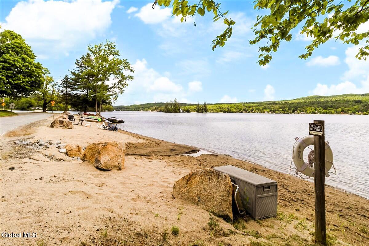 9 Chippewa Loop Horicon, NY 12815 - Photo 6 of 62 40-IMG_8478