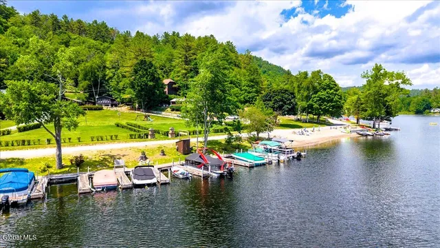 $599,000 | 9 Chippewa Loop, Horicon, NY 12815