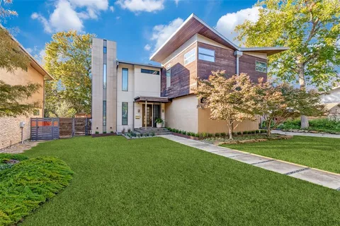$1,799,500 | 6536 Lake Cir Drive, Dallas, TX 75214