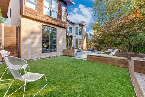 $1,799,500 | 6536 Lake Cir Drive, Dallas, TX 75214