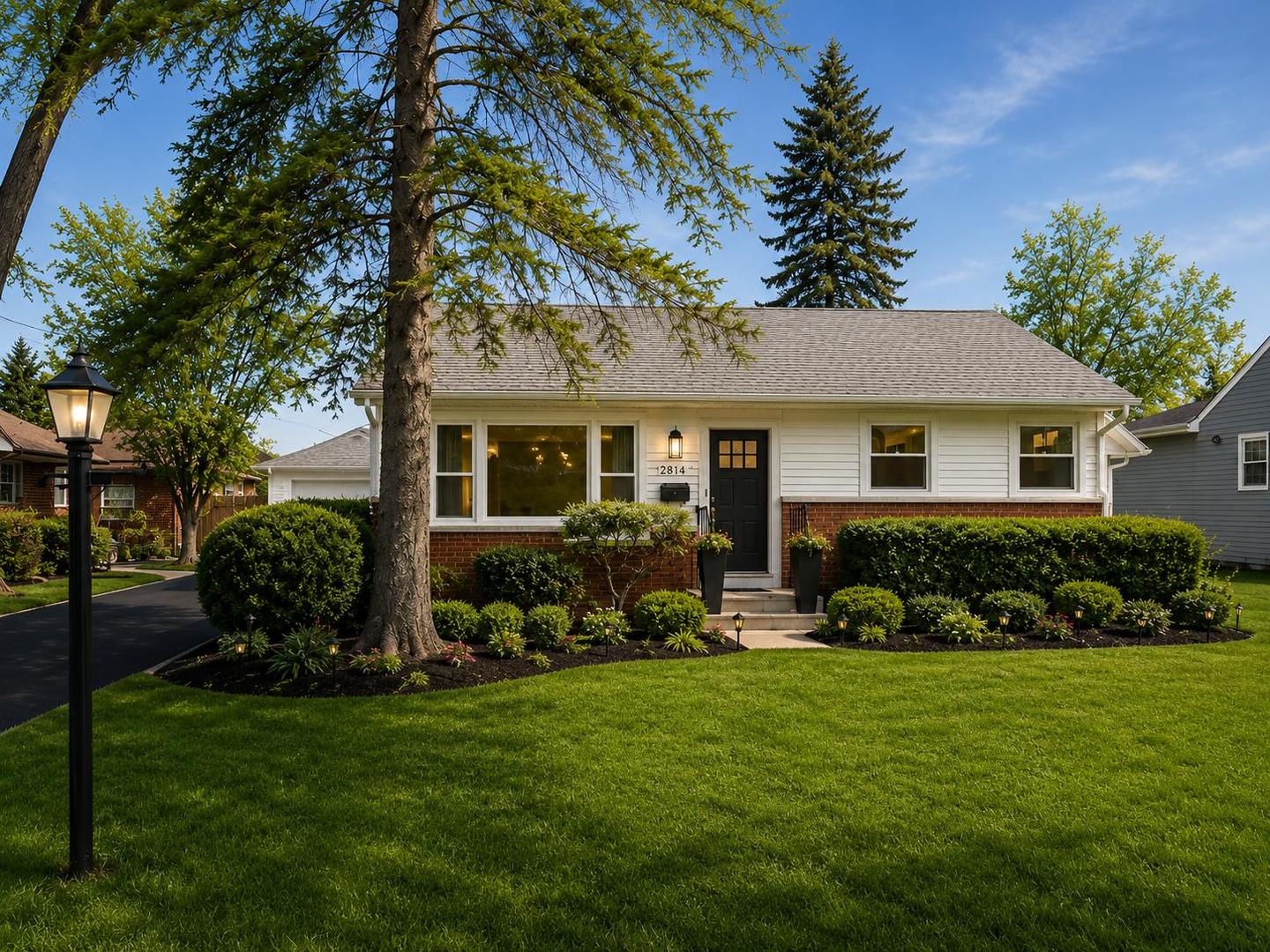2814 Cardinal Drive Rolling Meadows, IL 60008 - Photo 3 of 48